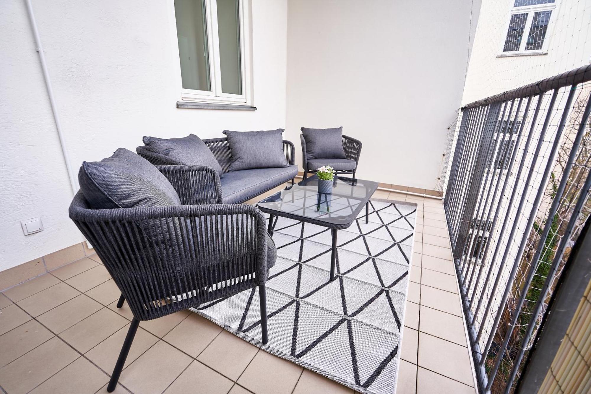 Trendy Apartment Zentral Gelegen Вена Экстерьер фото