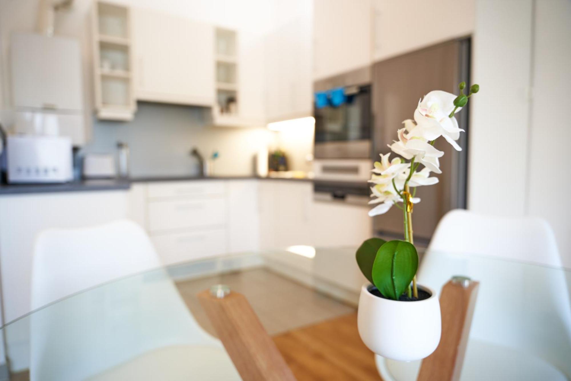 Trendy Apartment Zentral Gelegen Вена Экстерьер фото