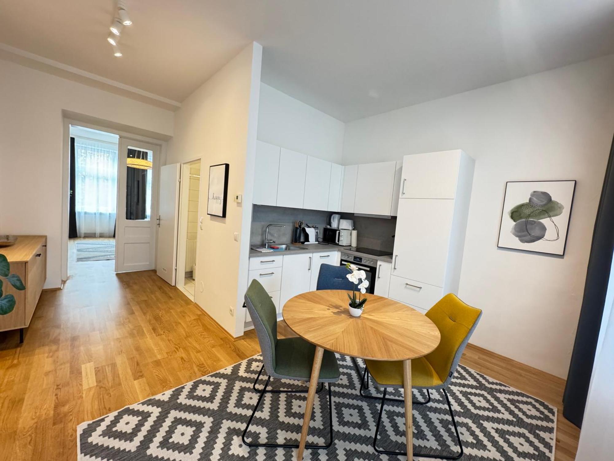 Trendy Apartment Zentral Gelegen Вена Экстерьер фото